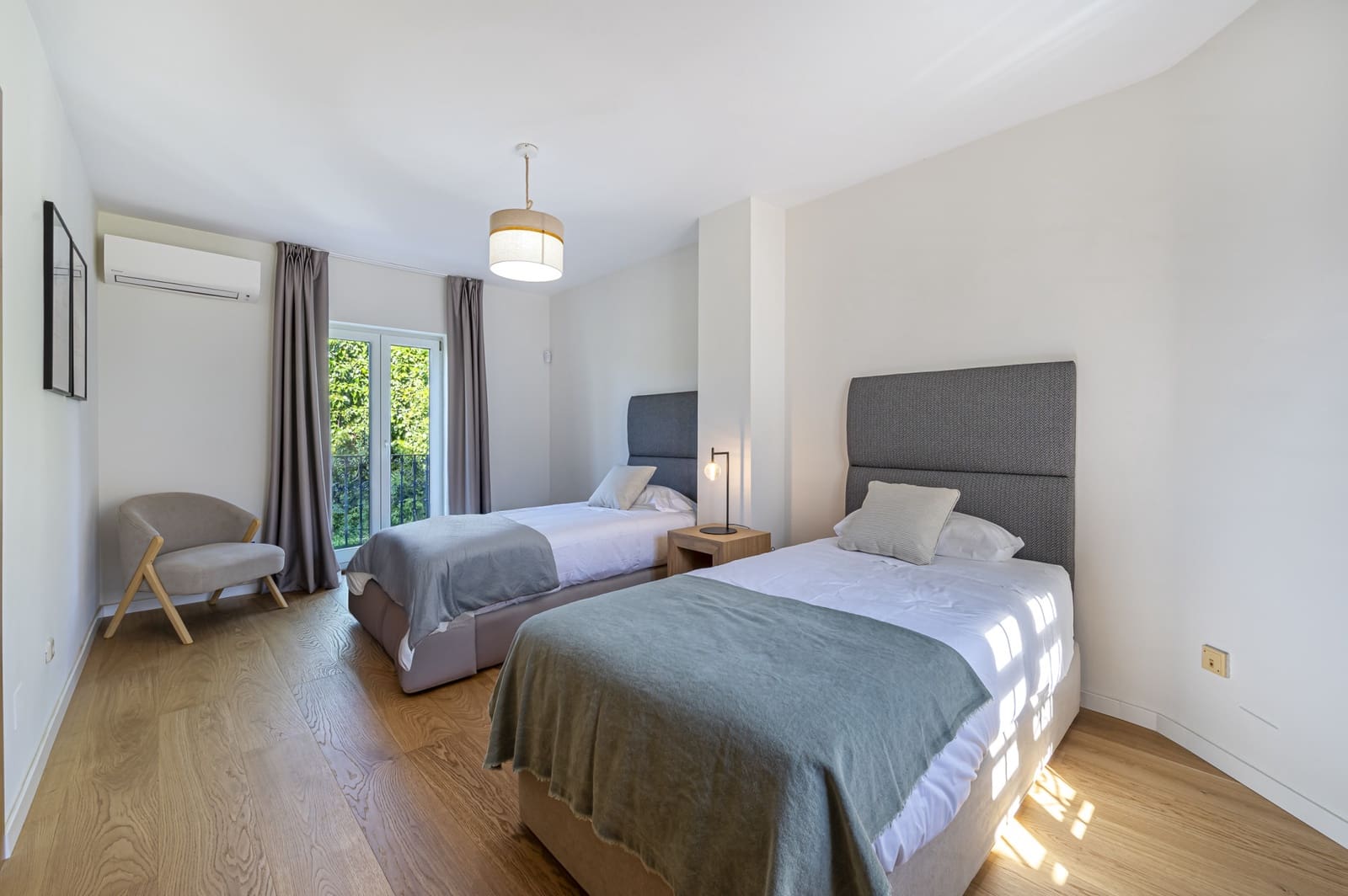 3 bedroom Townhouse for sale in Marbella with garage - € 990,000 (Ref: 10171208)