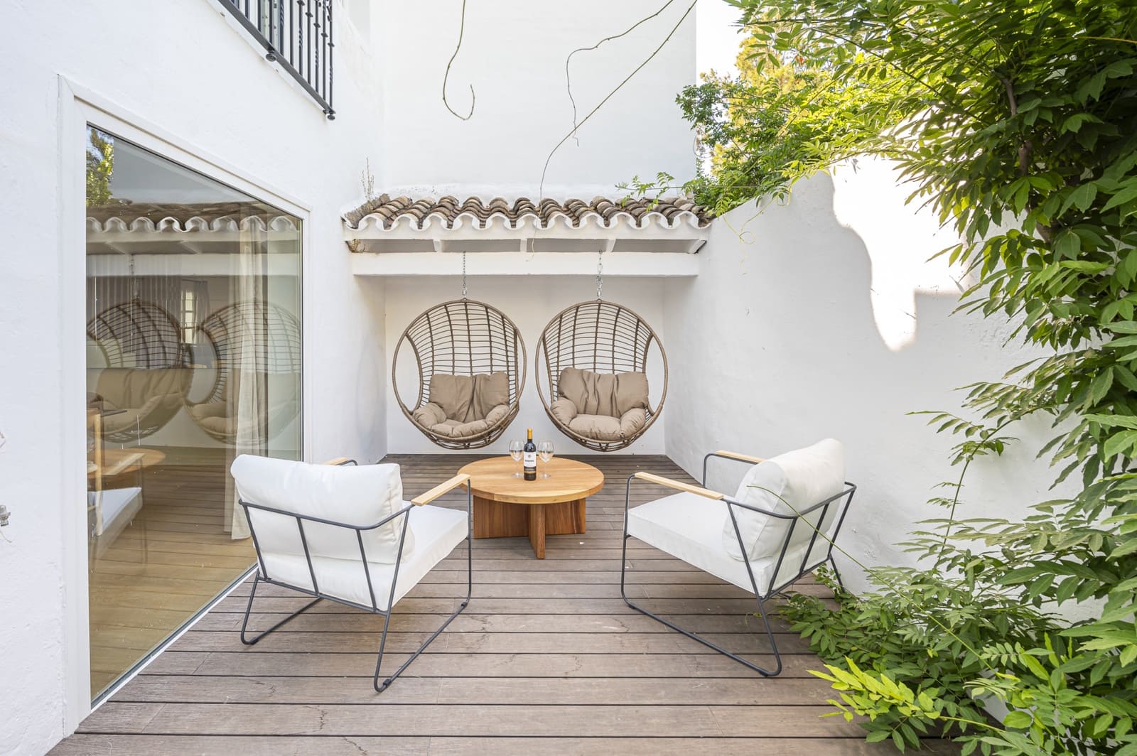 3 bedroom Townhouse for sale in Marbella with garage - € 990,000 (Ref: 10171208)