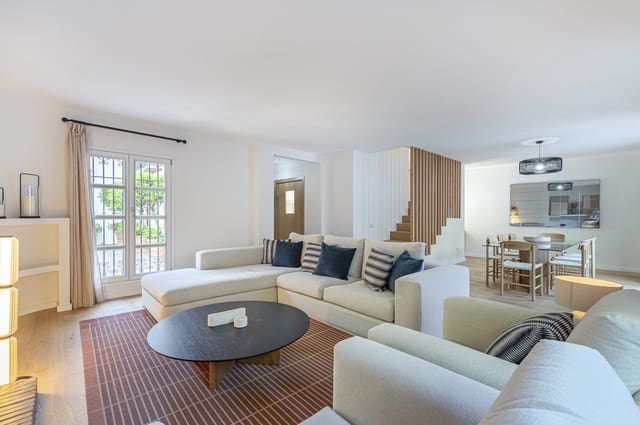 3 soveværelse Byhus til salg i Marbella med garage - € 990.000 (Ref: 10171208)