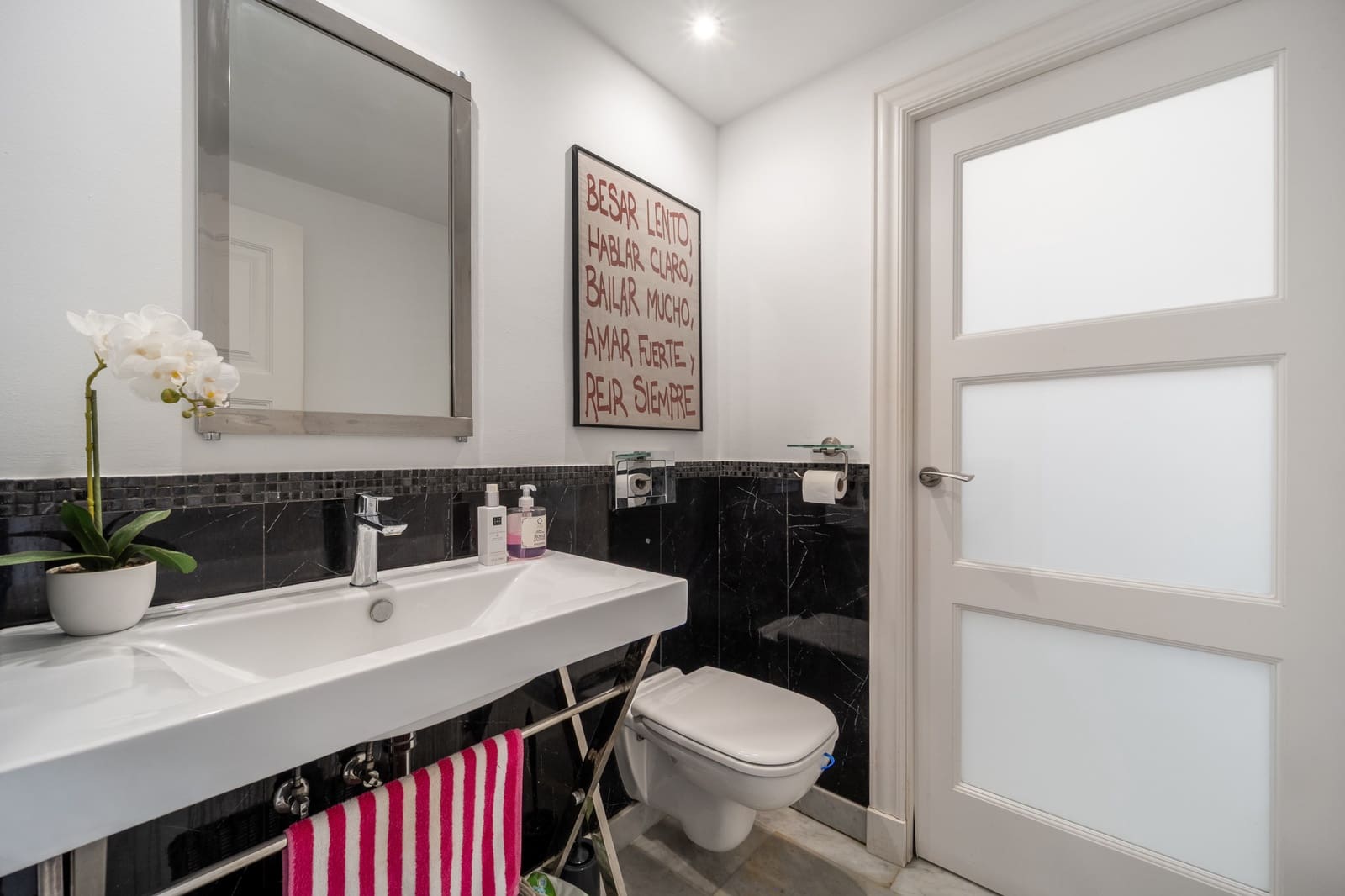 Pareado de 4 habitaciones en Marbella en venta con piscina garaje - 2.950.000 € (Ref: 10173480)
