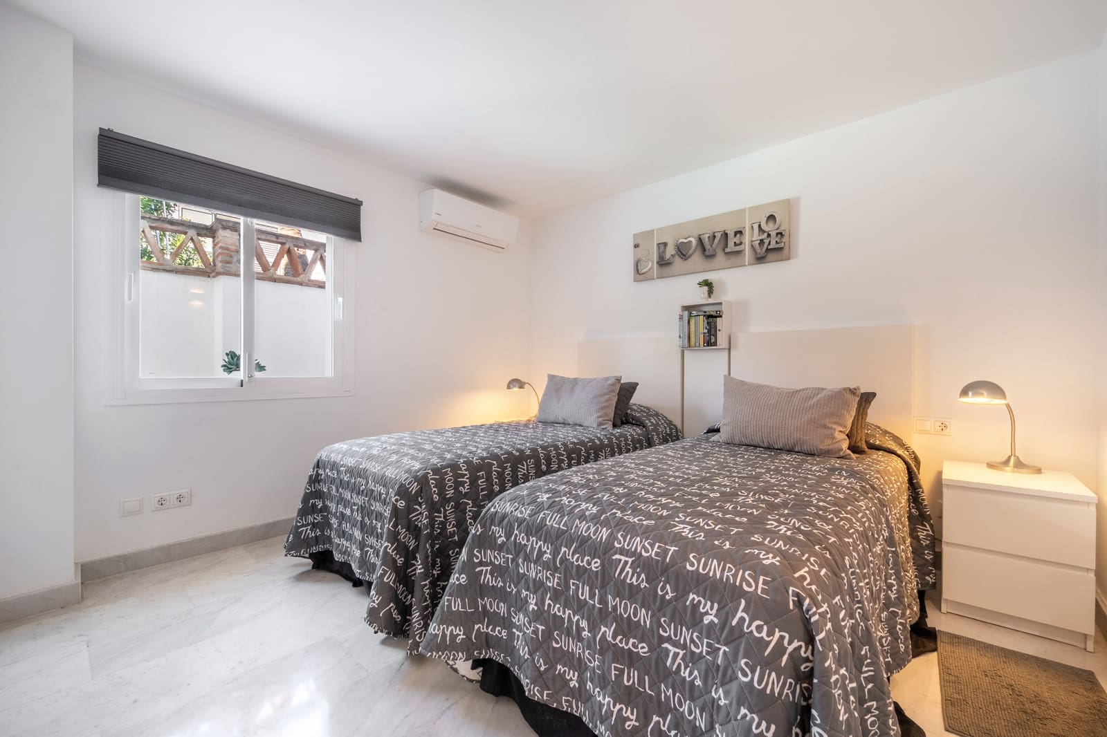 Pareado de 4 habitaciones en Marbella en venta con piscina garaje - 2.950.000 € (Ref: 10173480)
