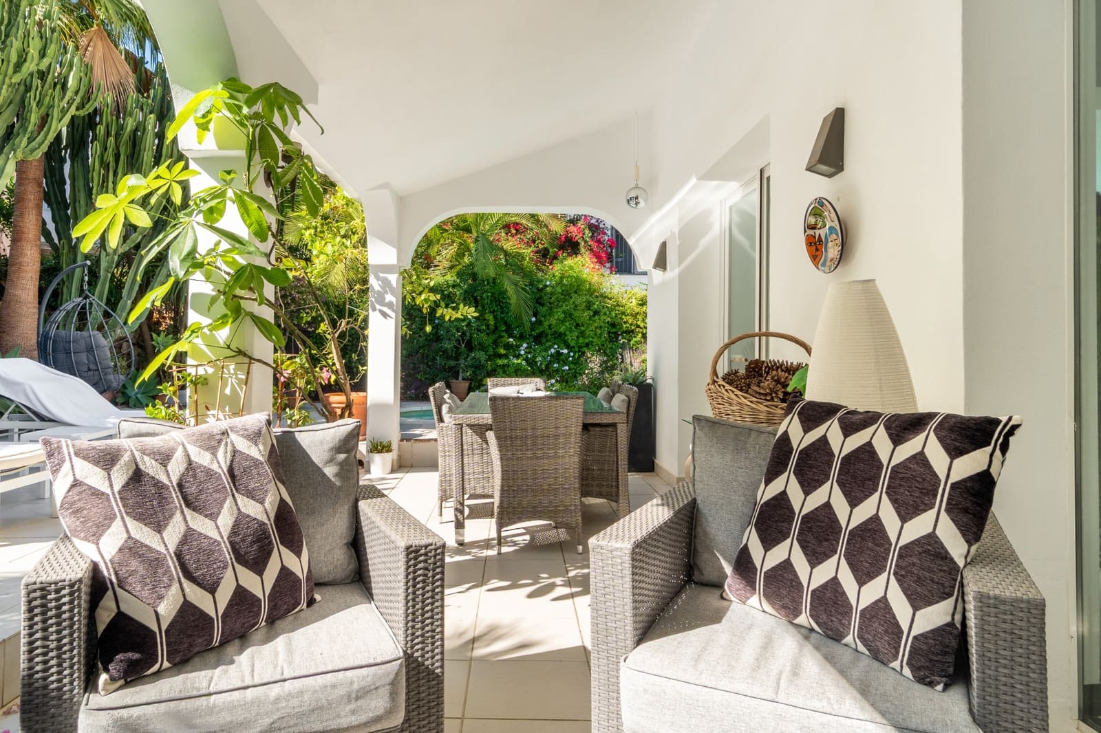 Pareado de 4 habitaciones en Marbella en venta con piscina garaje - 2.950.000 € (Ref: 10173480)