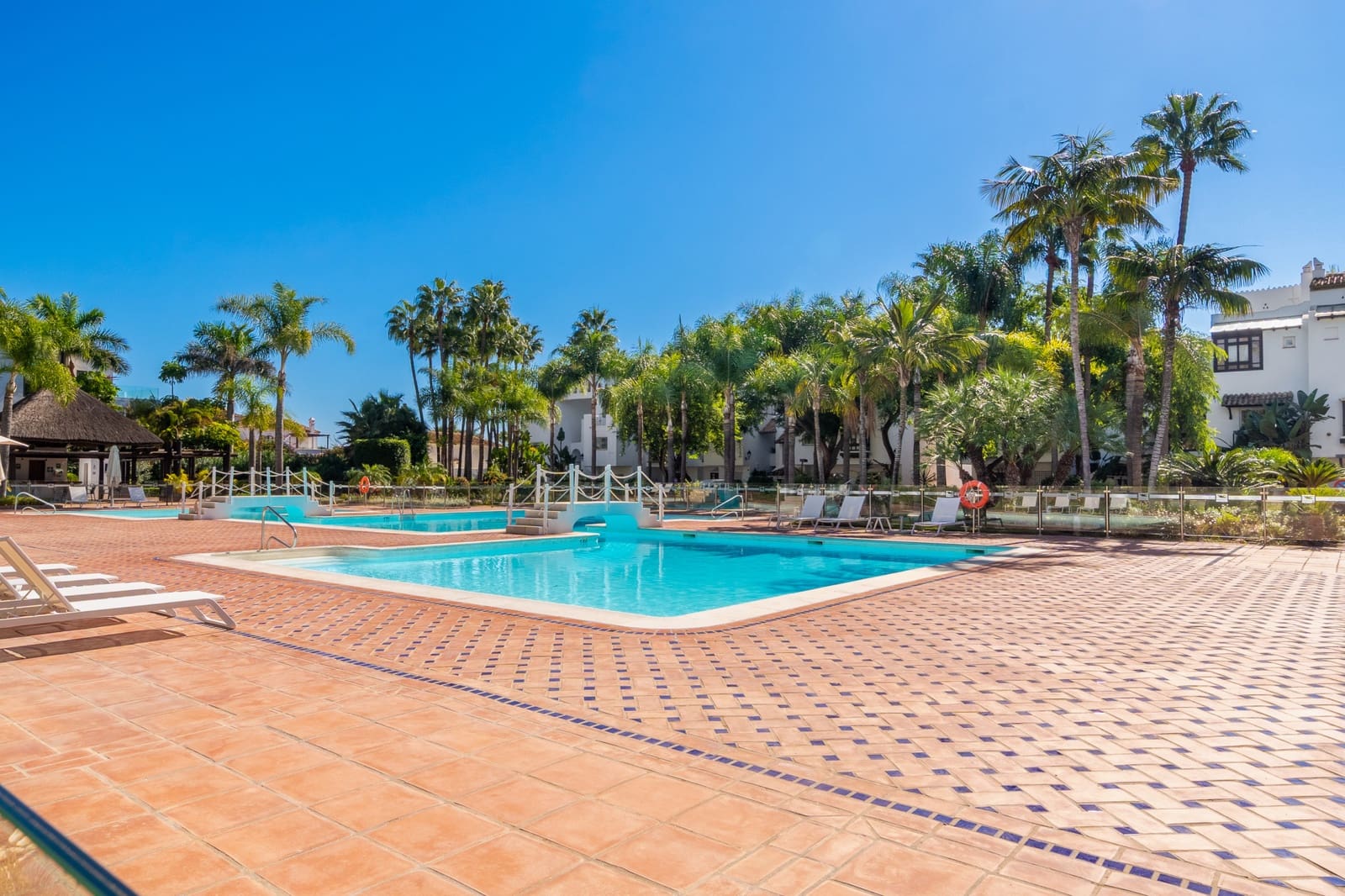 3 chambre Appartement à vendre à Marbella avec piscine garage - 4 295 000 € (Ref: 10176996)