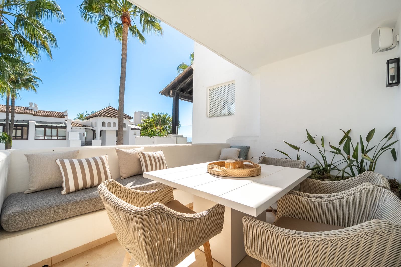 4 bedroom Penthouse for sale in Marbella with pool garage - € 9,500,000 (Ref: 10180404)