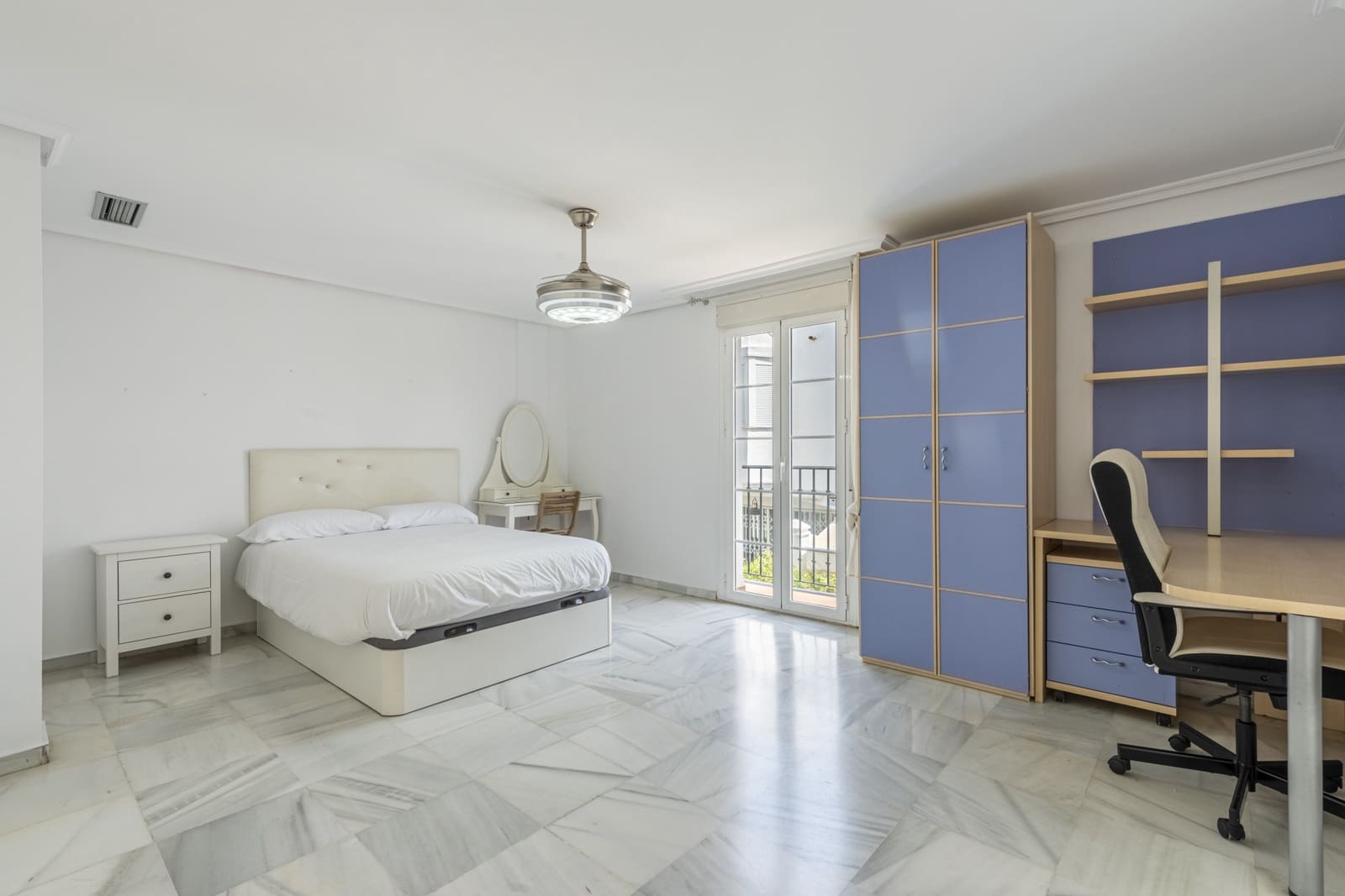 3 sovrum Hus till salu i Marbella med pool garage - 1 350 000 € (Ref: 10186759)