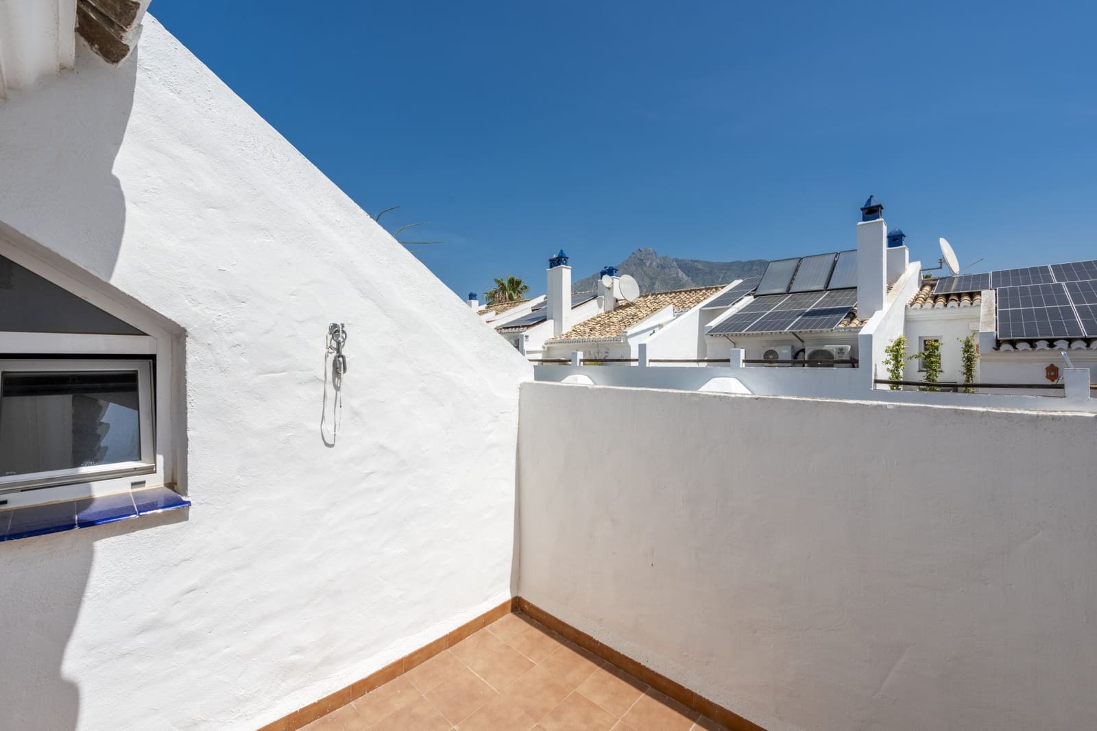 3 sovrum Hus till salu i Marbella med pool garage - 1 350 000 € (Ref: 10186759)