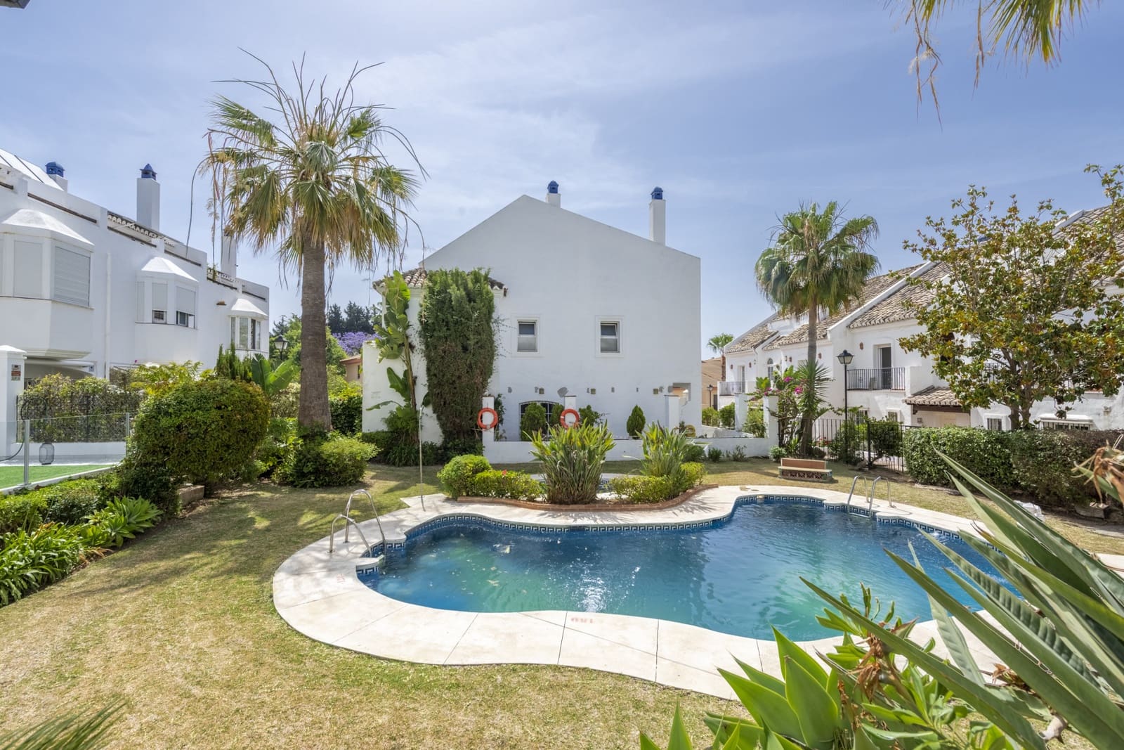 3 sovrum Hus till salu i Marbella med pool garage - 1 350 000 € (Ref: 10186759)