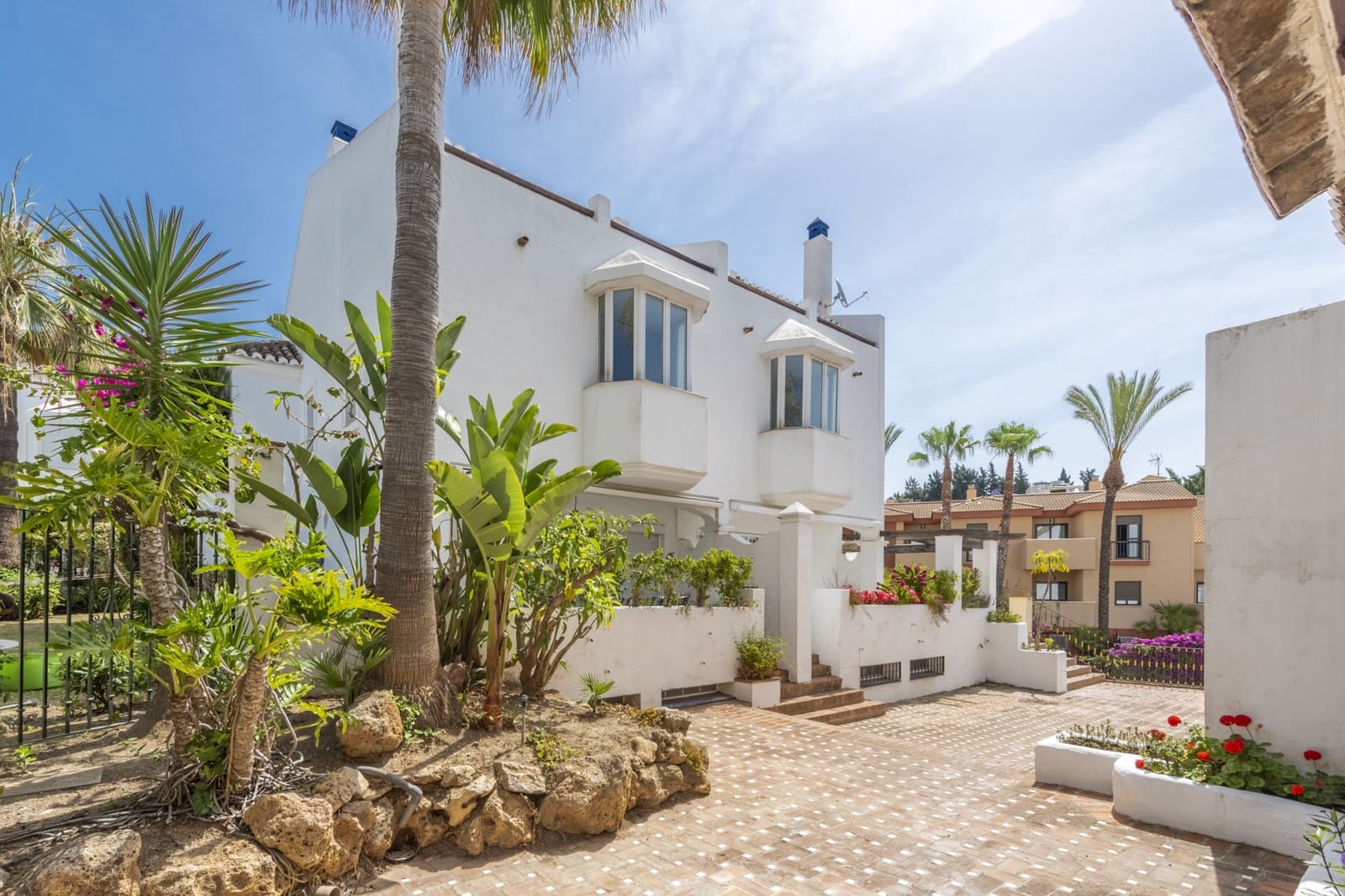 3 sovrum Hus till salu i Marbella med pool garage - 1 350 000 € (Ref: 10186759)