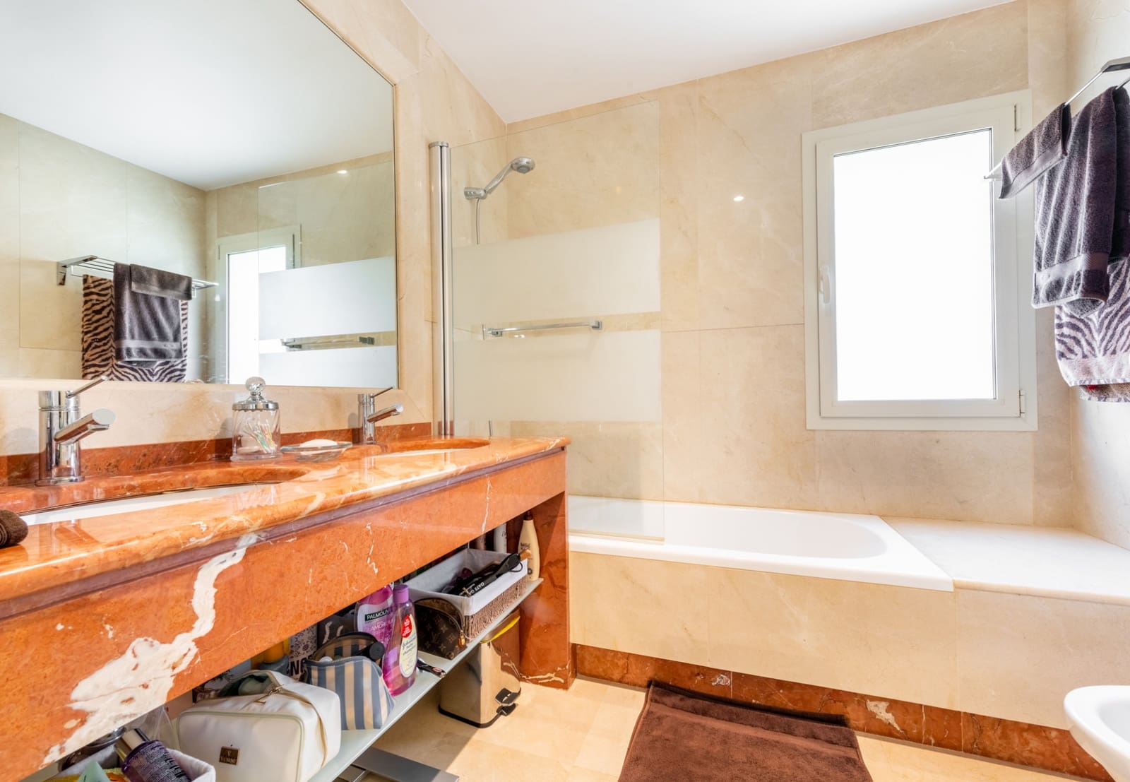 3 soverom Penthouse til salgs i Marbella med svømmebasseng garasje - € 1 250 000 (Ref: 4694004)
