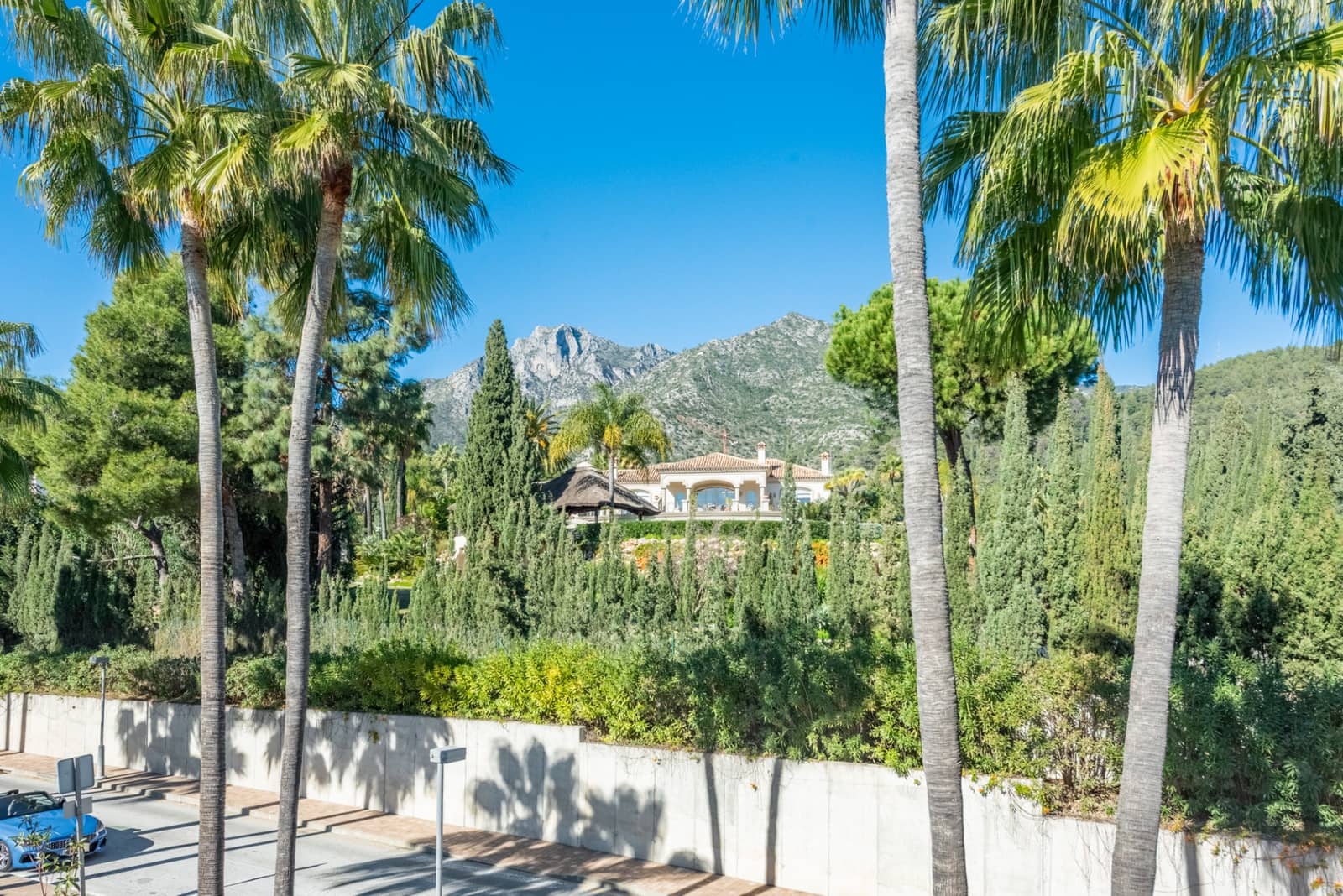 3 soverom Penthouse til salgs i Marbella med svømmebasseng garasje - € 1 250 000 (Ref: 4694004)