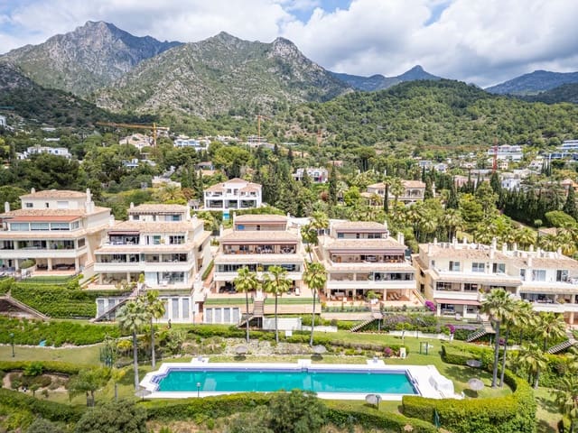 3 soverom Penthouse til salgs i Marbella med svømmebasseng garasje - € 1 250 000 (Ref: 4694004)