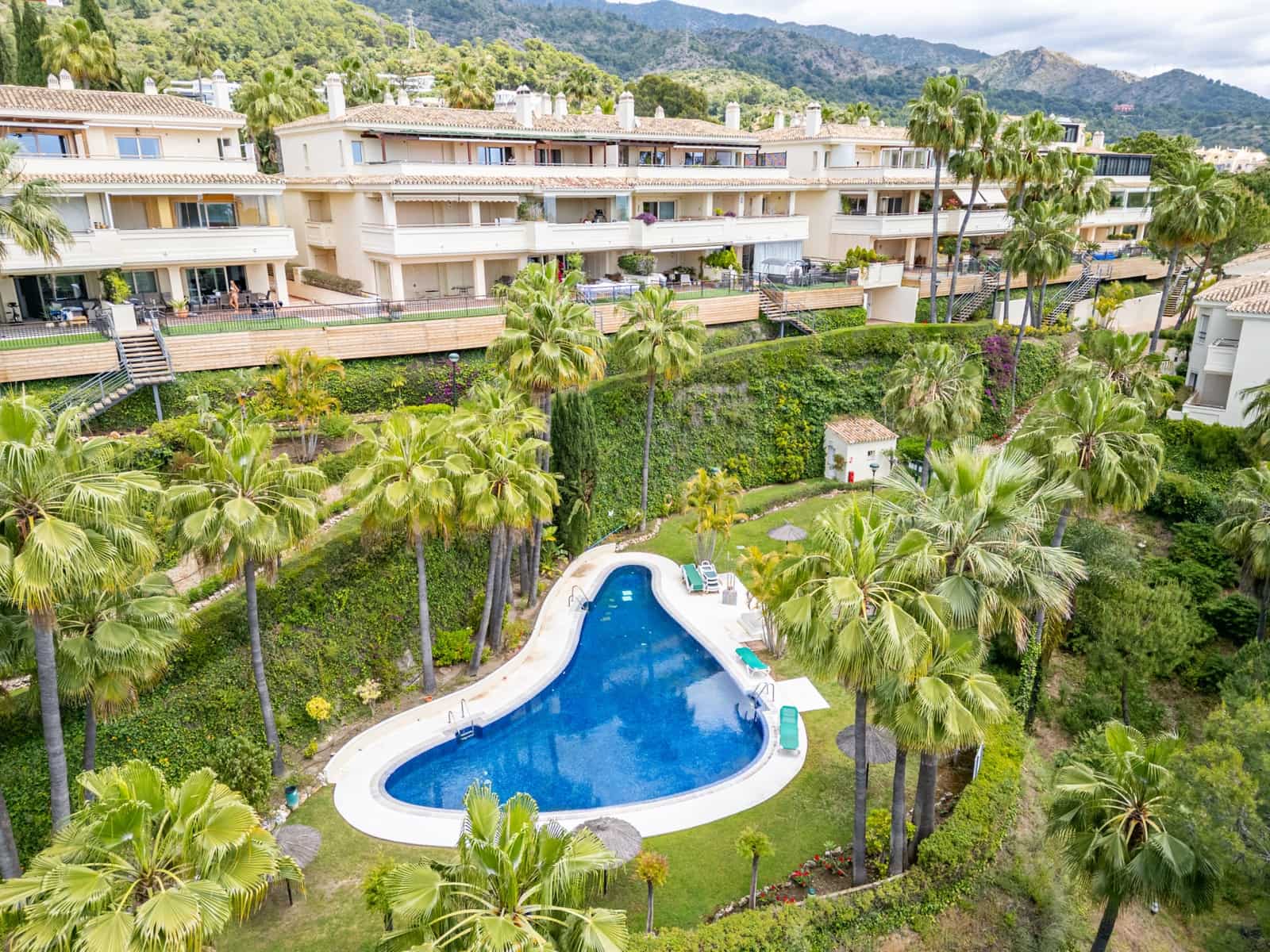 3 soverom Penthouse til salgs i Marbella med svømmebasseng garasje - € 1 250 000 (Ref: 4694004)