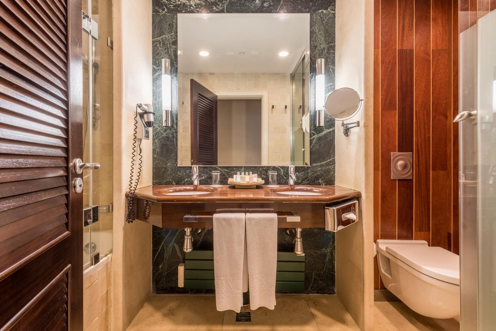 3 bedroom Apartment for sale in Marbella with pool garage - € 1,795,000 (Ref: 4694118)