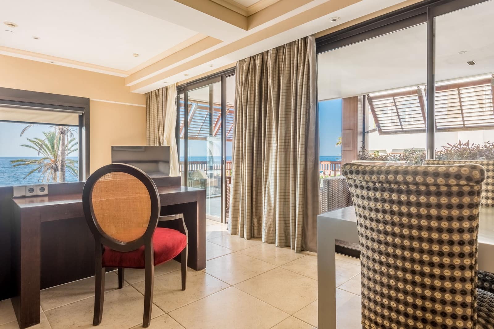 3 bedroom Apartment for sale in Marbella with pool garage - € 1,795,000 (Ref: 4694118)