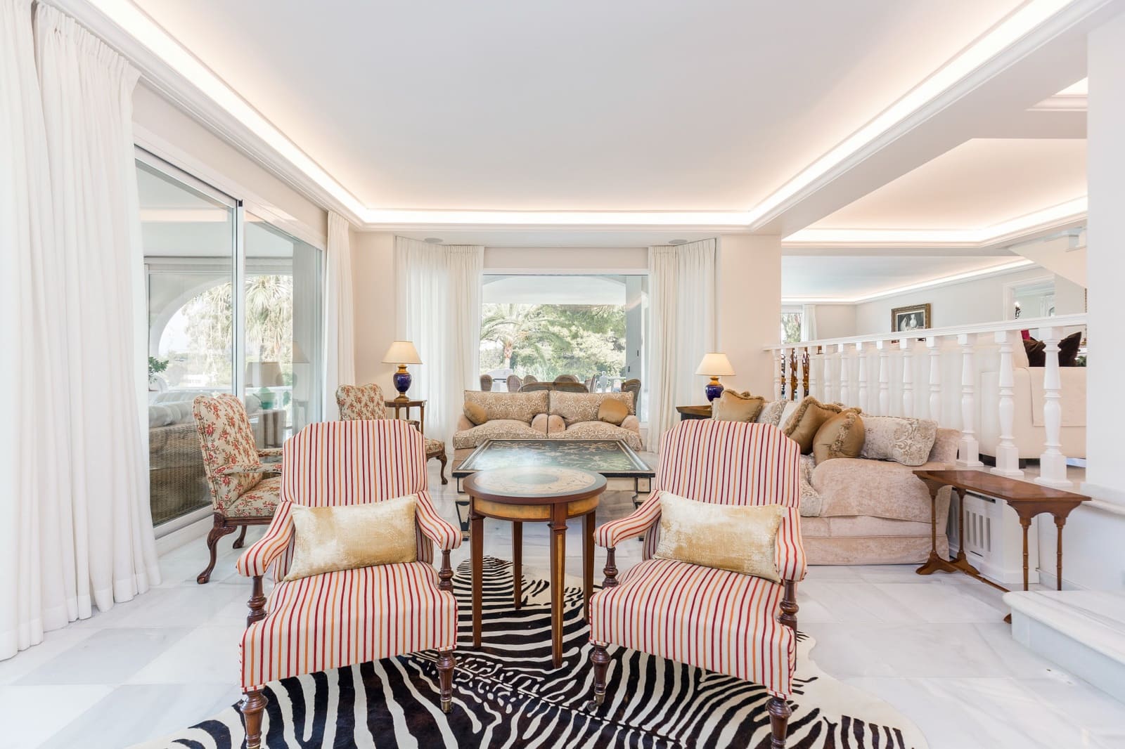 7 Zimmer Villa zu verkaufen in Marbella mit Pool Garage - 2.890.000 € (Ref: 4694162)