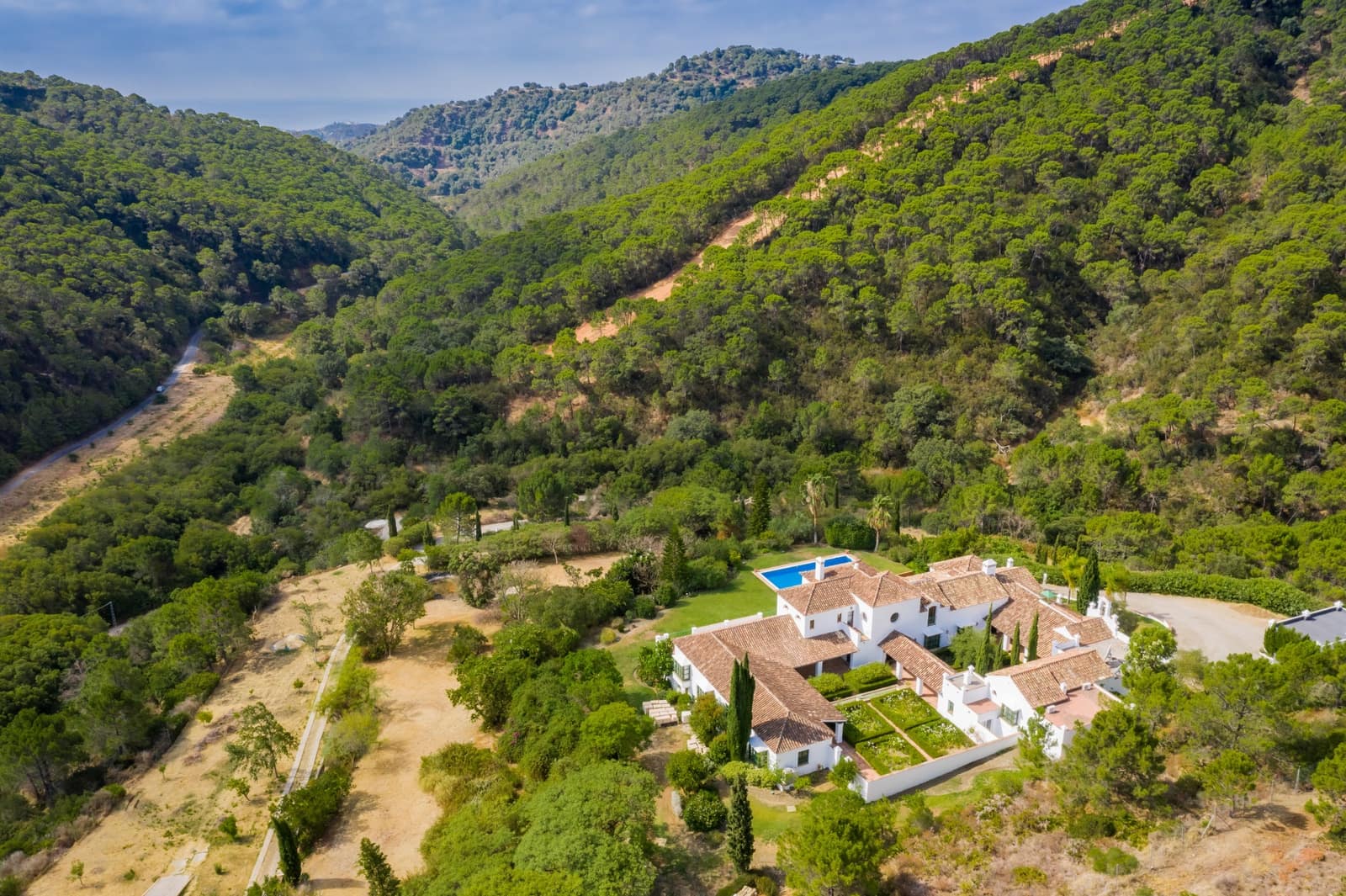 10 quarto Moradia para venda em El Velerin com piscina garagem - 7 500 000 € (Ref: 4694251)