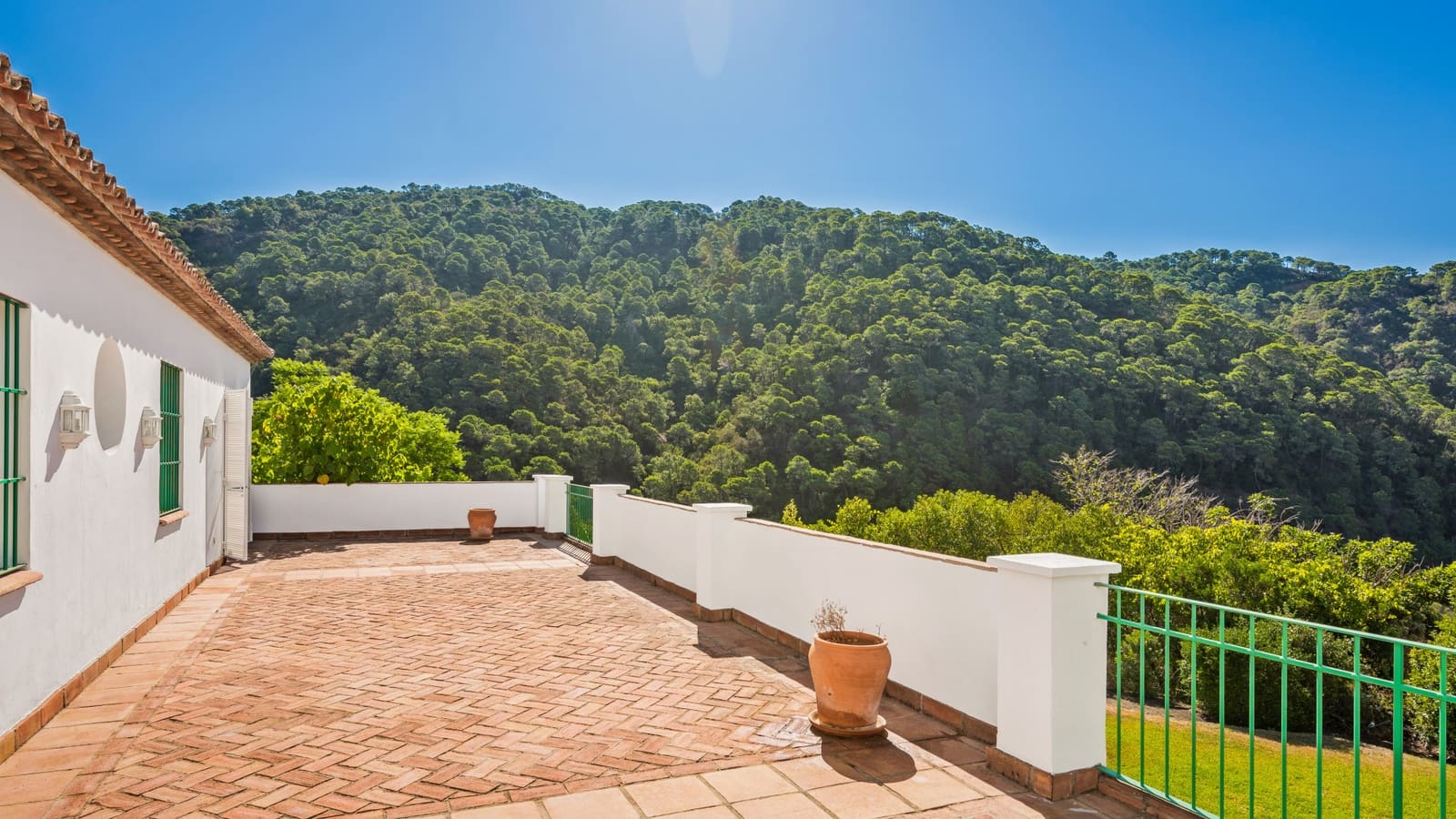 10 quarto Moradia para venda em El Velerin com piscina garagem - 7 500 000 € (Ref: 4694251)