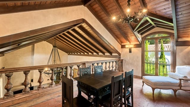 10 sypialnia Willa na sprzedaż w El Velerín, Estepona z basenem garażem - 10 000 000 € (Ref: 4694251)