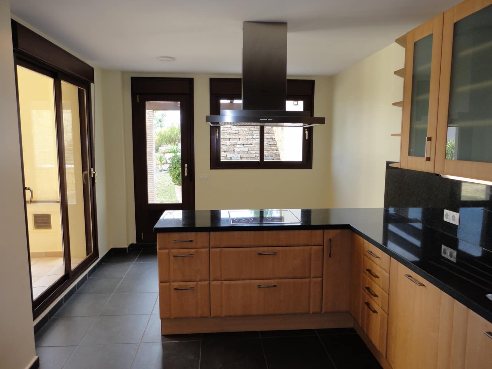 5 slaapkamer Villa te koop in Los Arqueros met zwembad garage - € 2.725.000 (Ref: 4694680)