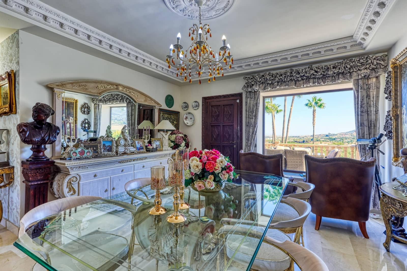 8 sypialnia Willa na sprzedaż w Alhaurin de la Torre z basenem garażem - 1 900 000 € (Ref: 4694684)