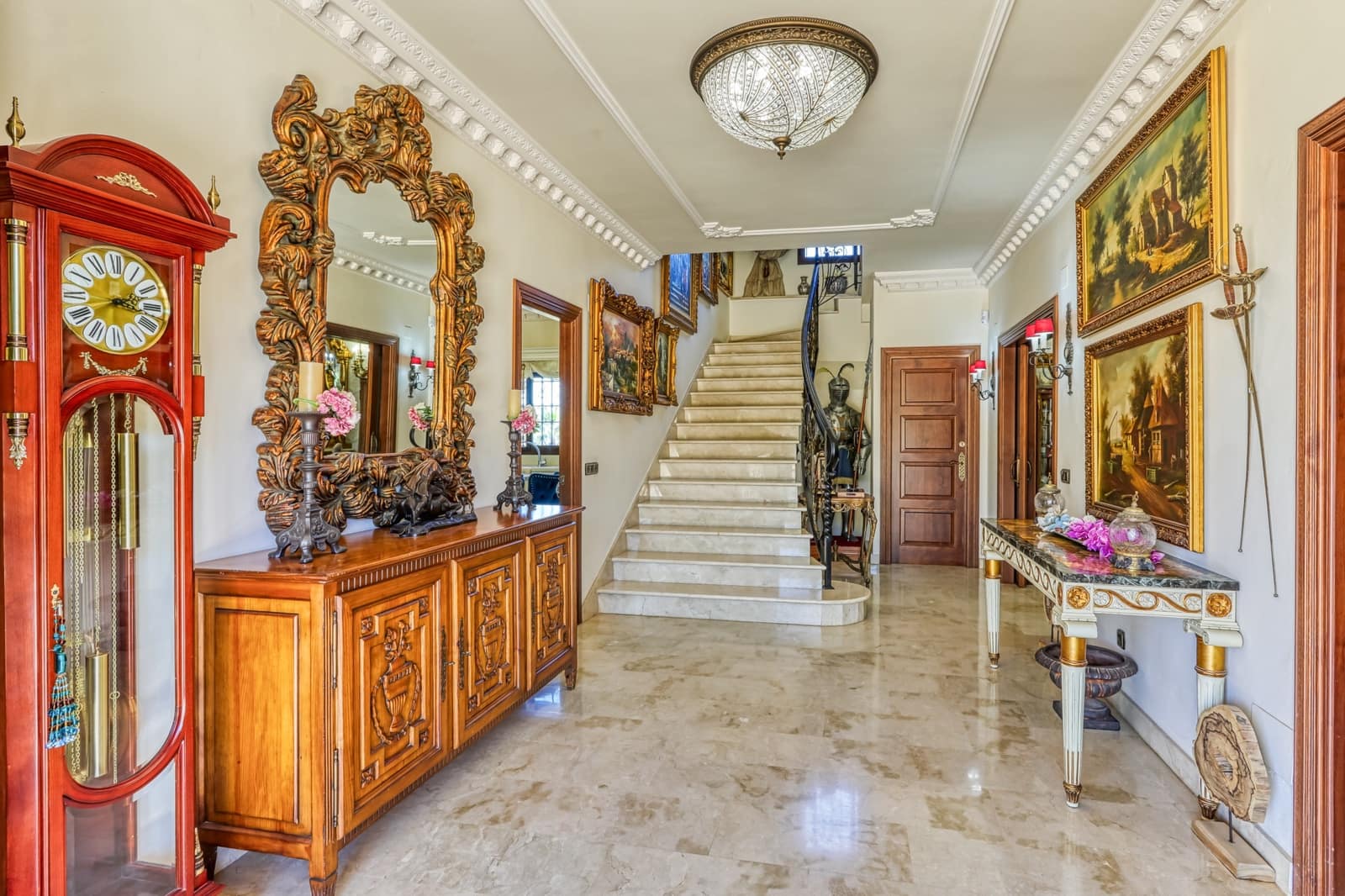 8 sypialnia Willa na sprzedaż w Alhaurin de la Torre z basenem garażem - 1 900 000 € (Ref: 4694684)