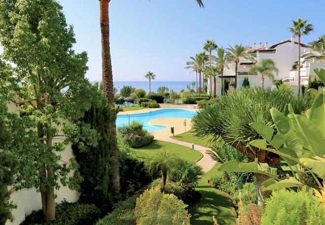 3 chambre Appartement à vendre à Estepona avec piscine garage - 1 500 000 € (Ref: 4694689)