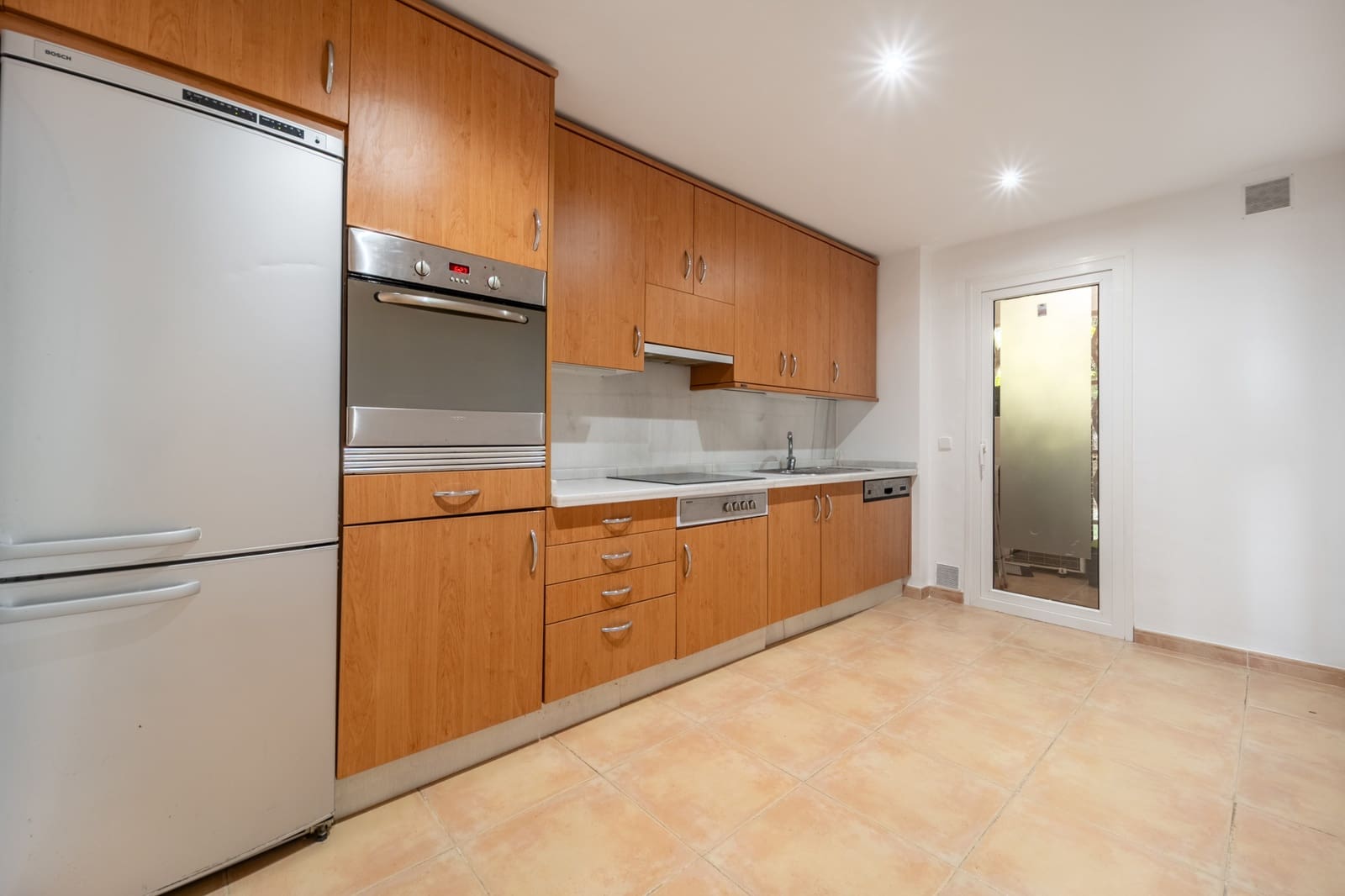 Apartamento de 3 habitaciones en Marbella en venta con piscina garaje - 900.000 € (Ref: 4694772)