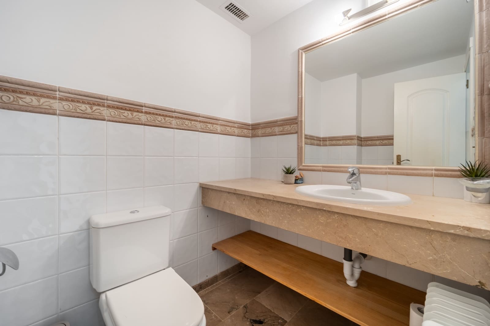 Apartamento de 3 habitaciones en Marbella en venta con piscina garaje - 900.000 € (Ref: 4694772)