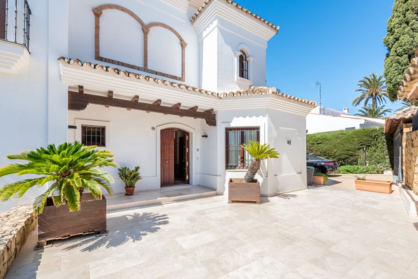 6 Zimmer Villa zu verkaufen in Nueva Andalucia mit Pool Garage - 3.500.000 € (Ref: 4729740)