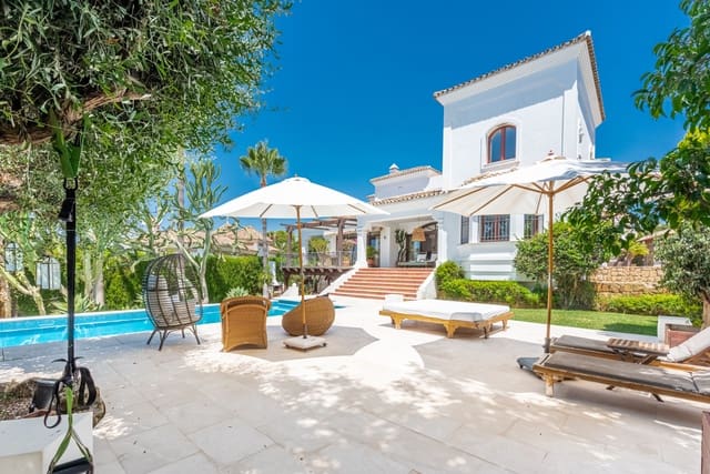 Chalet de 6 habitaciones en Nueva Andalucia, Marbella en venta con piscina garaje - 3.500.000 € (Ref: 4729740)
