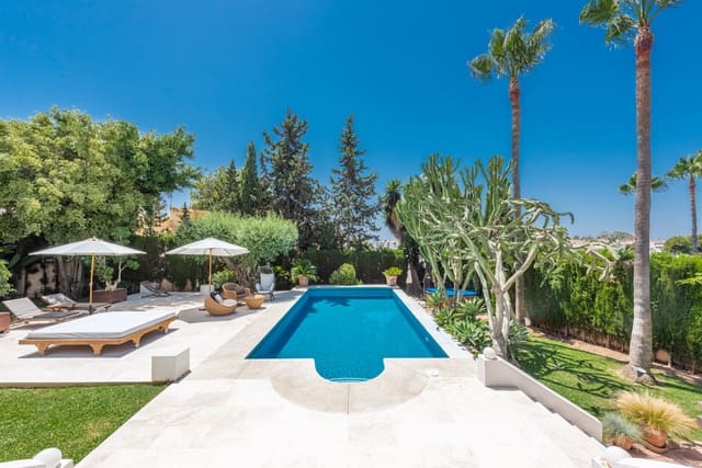 Chalet de 6 habitaciones en Nueva Andalucia, Marbella en venta con piscina garaje - 3.500.000 € (Ref: 4729740)