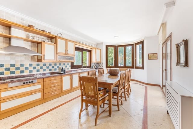 Chalet de 6 habitaciones en Nueva Andalucia, Marbella en venta con piscina garaje - 3.500.000 € (Ref: 4729740)