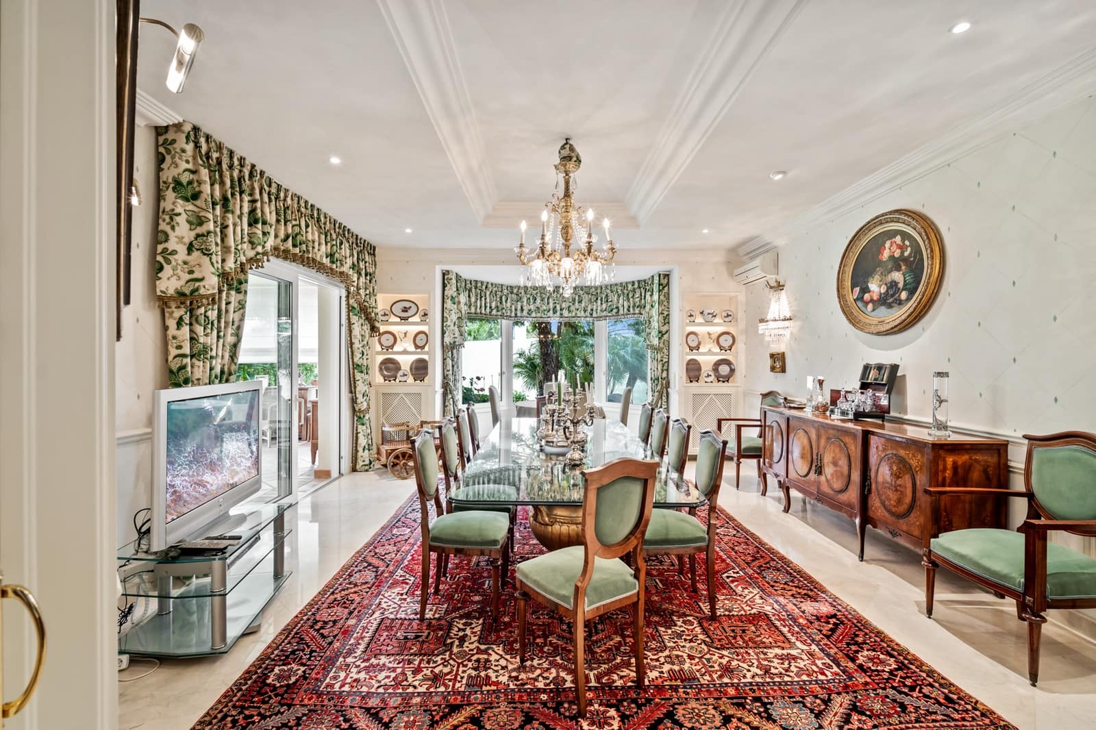 6 sypialnia Willa na sprzedaż w Guadalmina z basenem garażem - 4 200 000 € (Ref: 4801187)