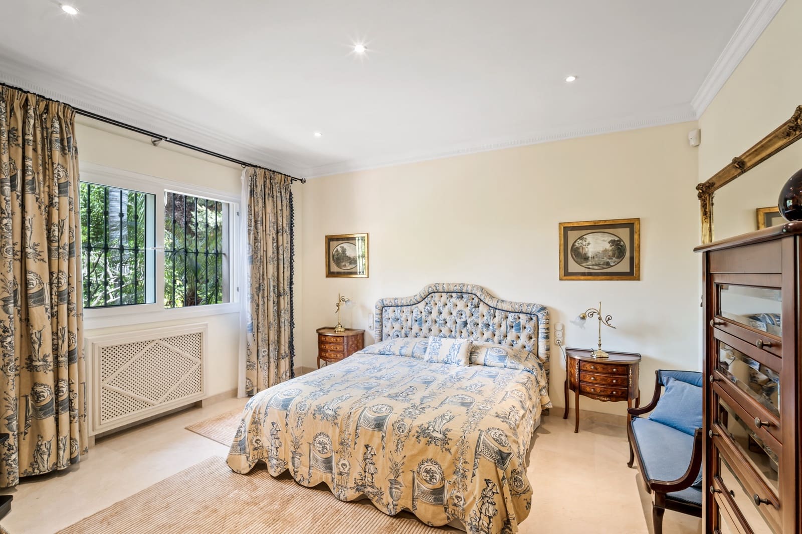 6 sypialnia Willa na sprzedaż w Guadalmina z basenem garażem - 4 200 000 € (Ref: 4801187)