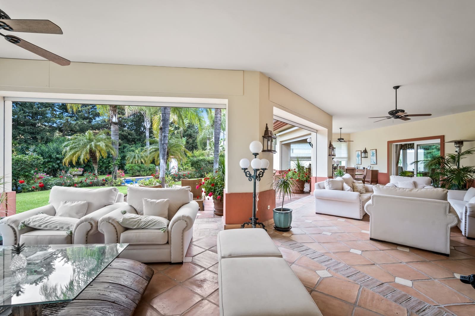 6 sypialnia Willa na sprzedaż w Guadalmina z basenem garażem - 4 200 000 € (Ref: 4801187)