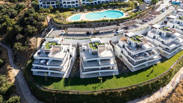 4 quarto Apartamento para venda em Estepona com piscina garagem - 907 535 € (Ref: 4881798)