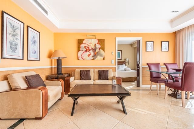 2 soveværelse Penthouse til salg i Marbella med swimmingpool garage - € 1.290.000 (Ref: 5268483)