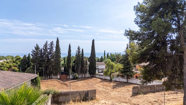 Building Plot for sale in Marbella - € 2,285,000 (Ref: 5749005)