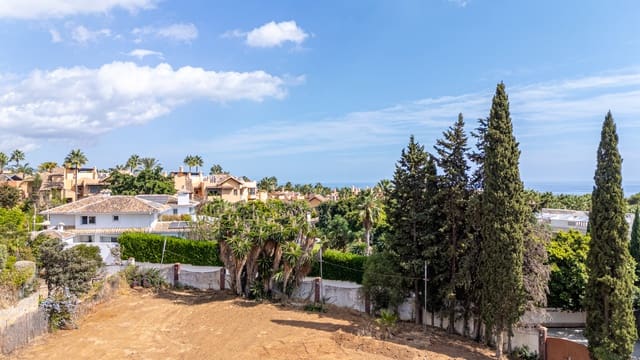 Byggetomt til salgs i Marbella - € 2 260 000 (Ref: 5749006)