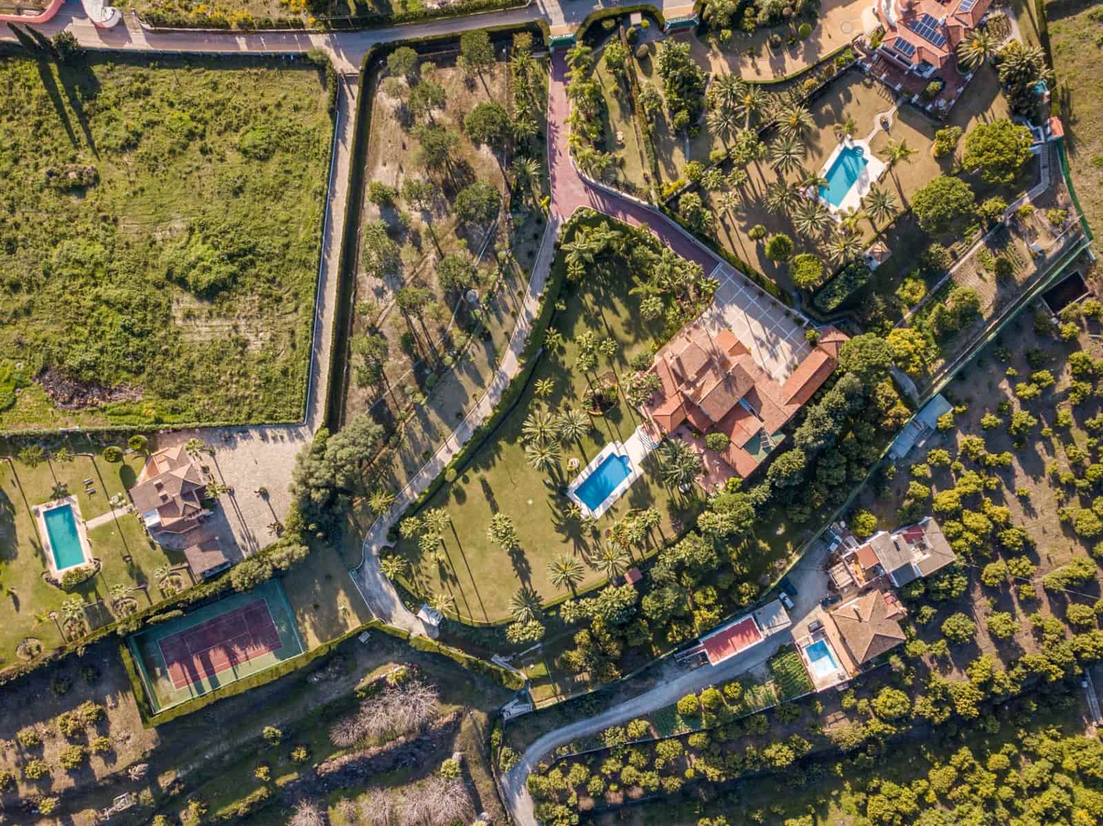 5 slaapkamer Villa te koop in Estepona met zwembad garage - € 4.200.000 (Ref: 5972831)