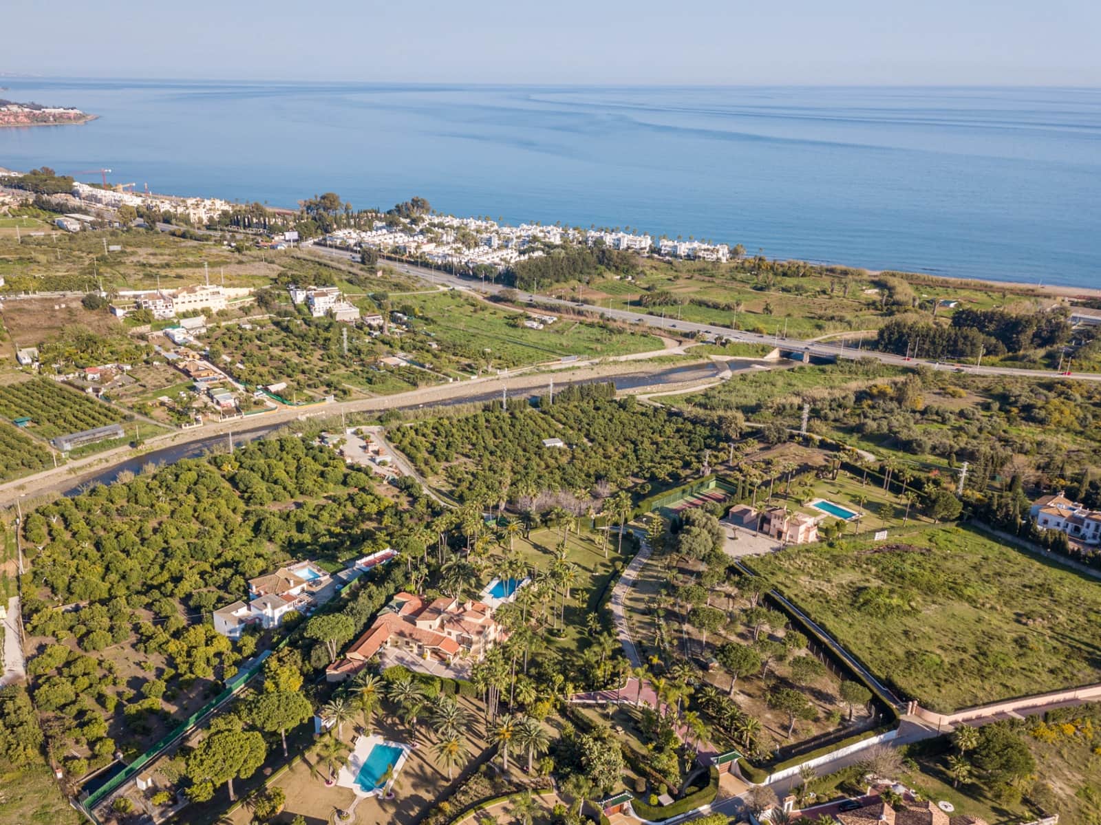 5 slaapkamer Villa te koop in Estepona met zwembad garage - € 4.200.000 (Ref: 5972831)