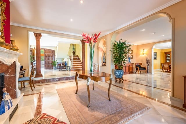 5 slaapkamer Villa te koop in Estepona met zwembad garage - € 4.200.000 (Ref: 5972831)