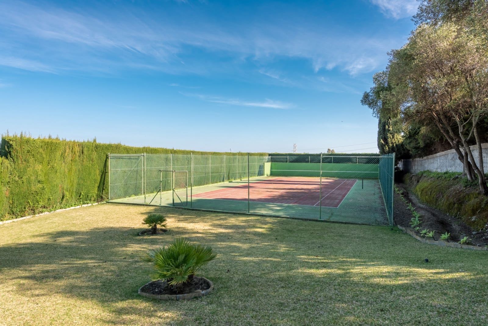 5 slaapkamer Villa te koop in Estepona met zwembad garage - € 4.200.000 (Ref: 5972831)