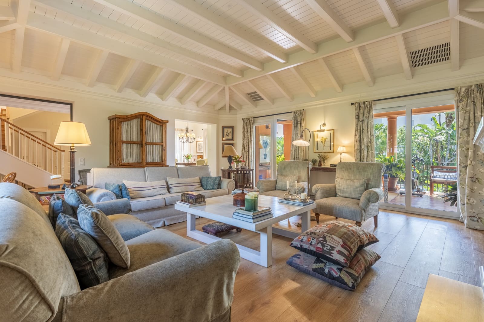 5 soverom Villa til salgs i Marbella med svømmebasseng garasje - € 18 000 (Ref: 6069188)