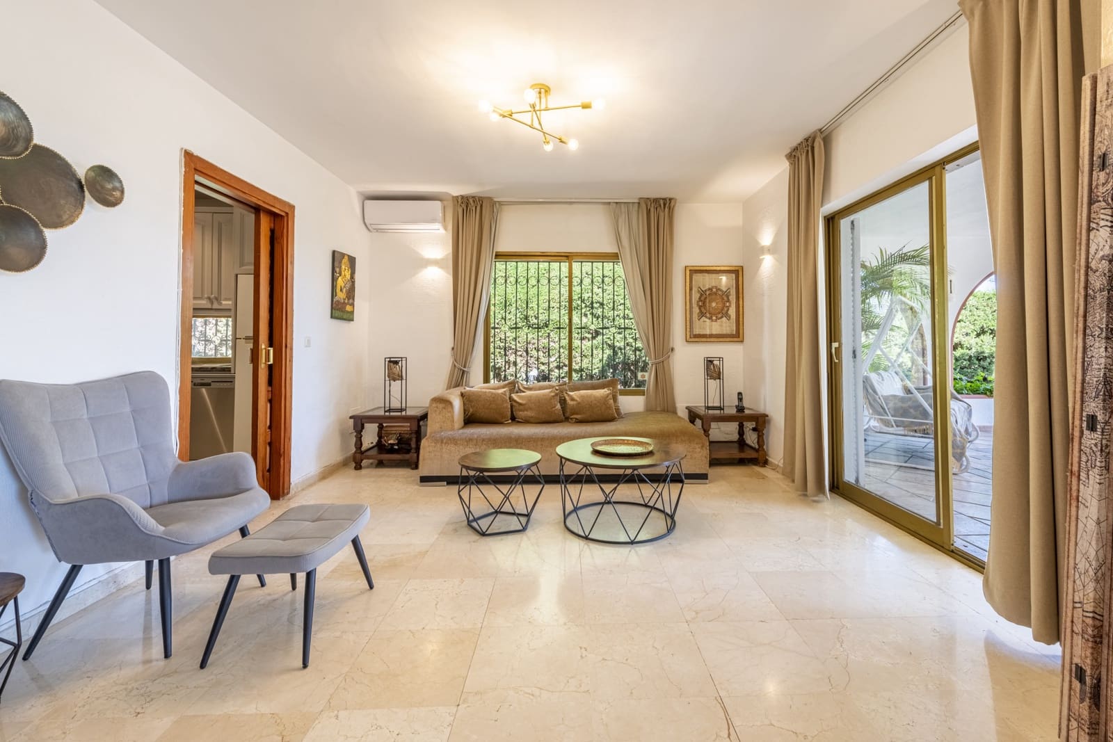 4 quarto Moradia para arrendar em Marbella com piscina garagem - 7 800 € (Ref: 6069252)