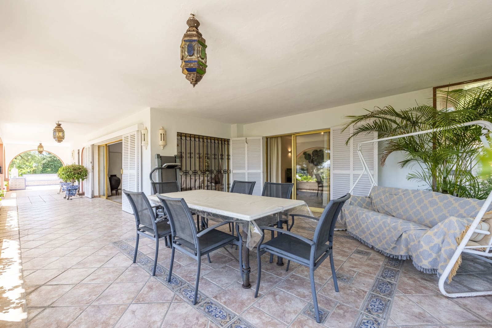 4 makuuhuone Huvila lomavuokrausta paikassa Marbella mukana uima-altaan 
autotalli - 7 500 € (Ref: 6069253)