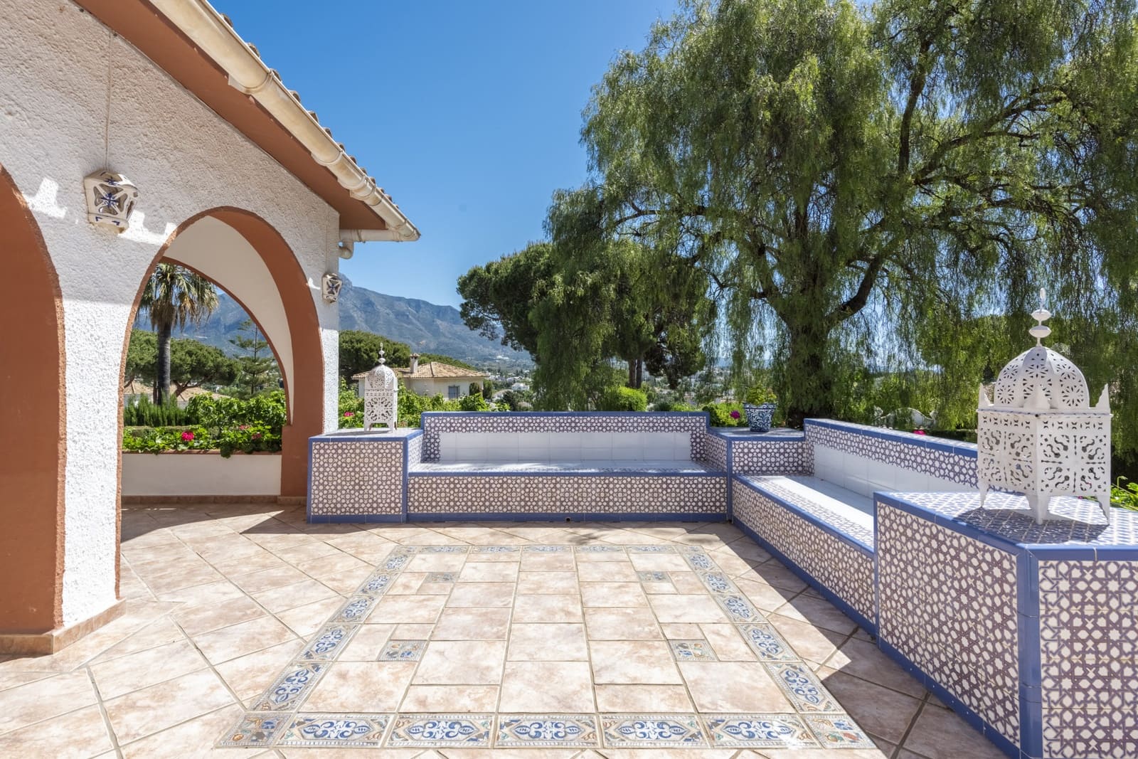 4 makuuhuone Huvila lomavuokrausta paikassa Marbella mukana uima-altaan 
autotalli - 7 500 € (Ref: 6069253)