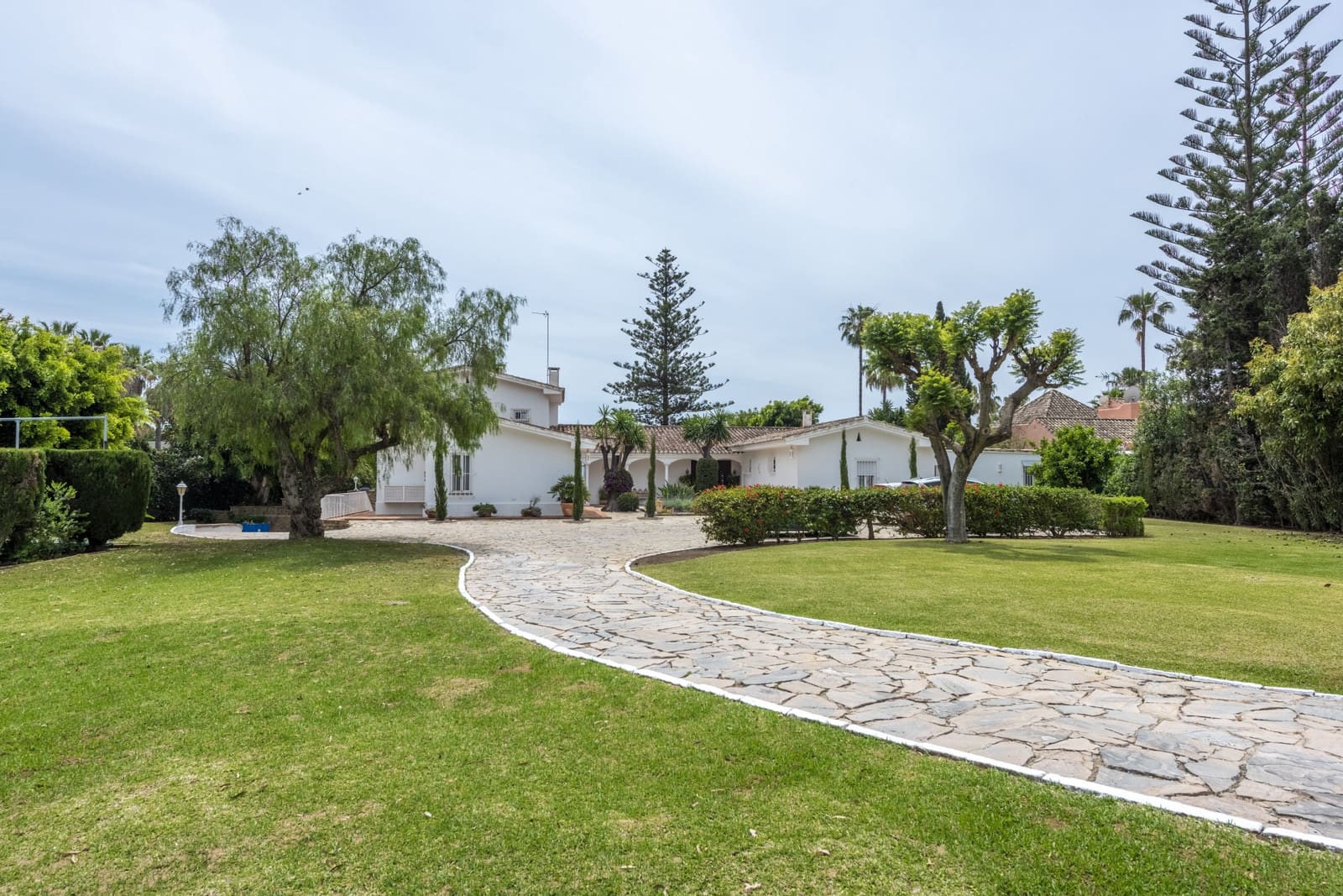 5 Zimmer Ferienvilla in Guadalmina mit Pool Garage - 15.000 € (Ref: 6069294)