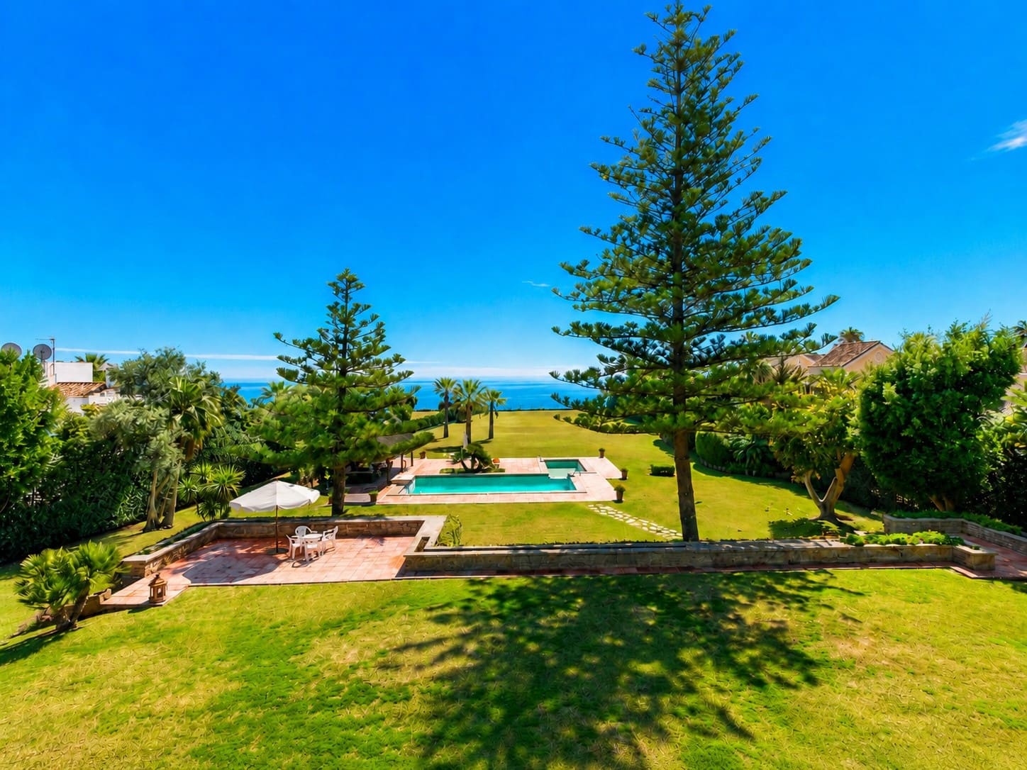 5 bedroom Villa for holiday rental in Guadalmina with pool garage - € 15,000 (Ref: 6069294)