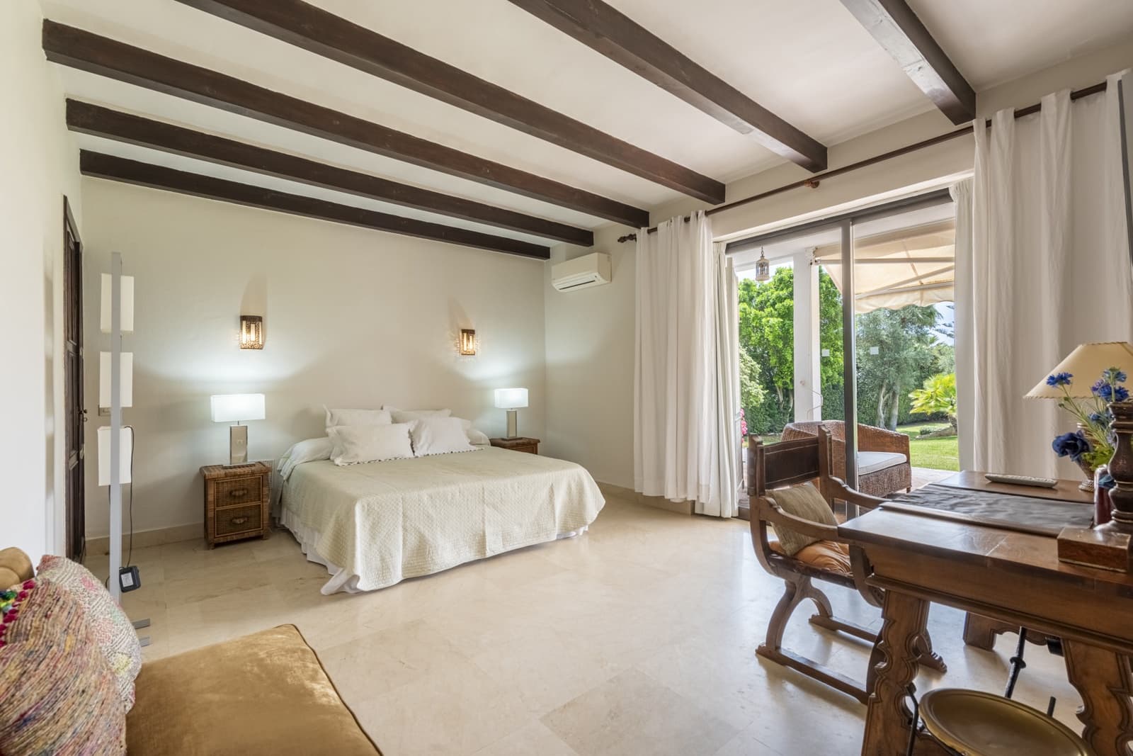 5 bedroom Villa for holiday rental in Guadalmina with pool garage - € 15,000 (Ref: 6069294)